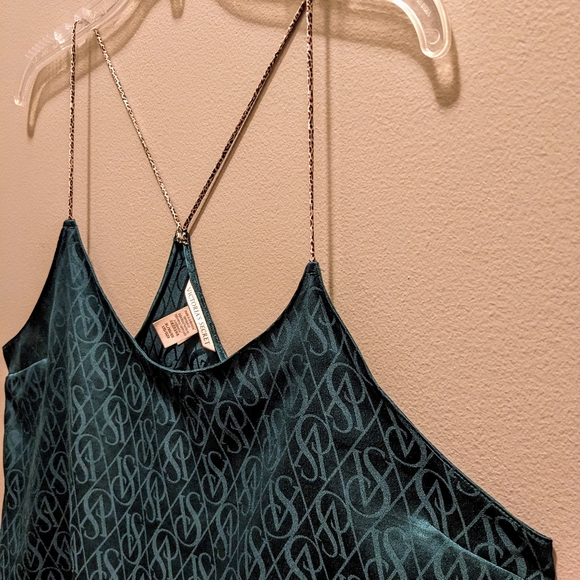 Victoria Secret Size XL Cami Top Animal Print Accent Intimate Sleepwear PJ Green - Picture 6 of 11